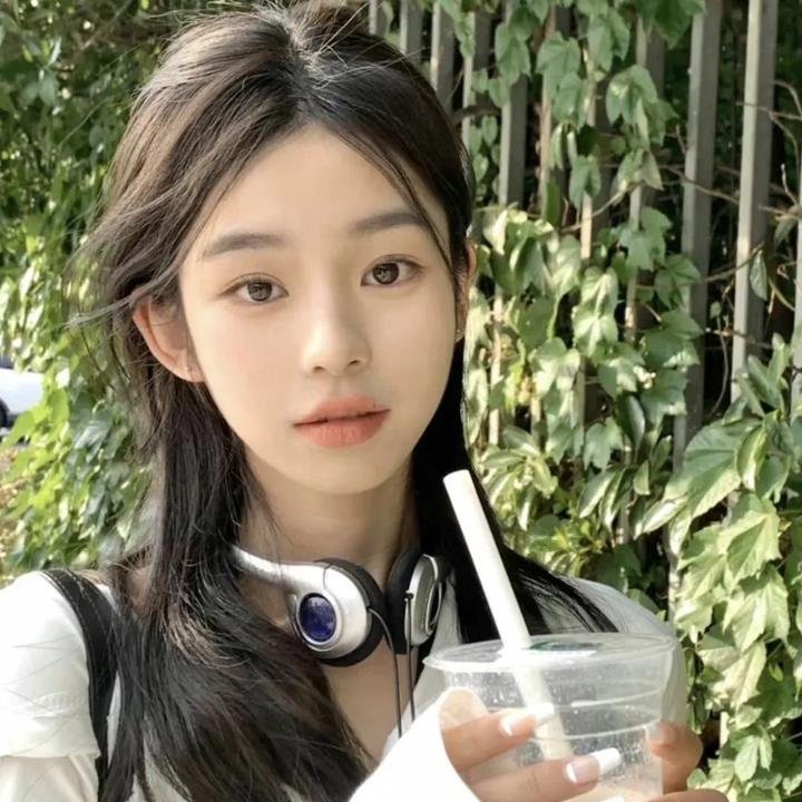 女扮男，靠近云端的你